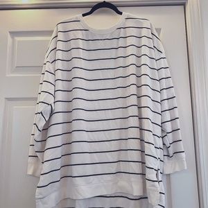 Lightweight sweatshirt